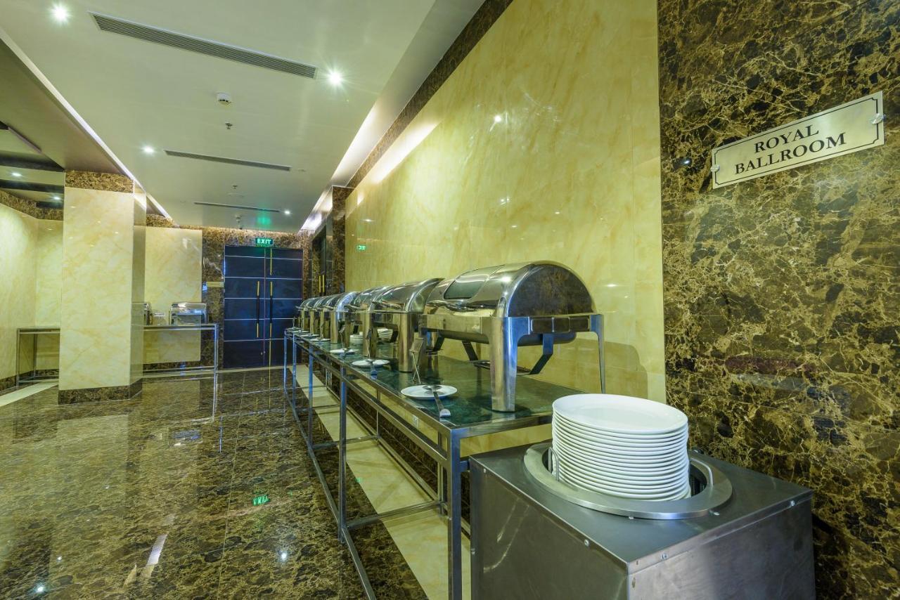 Clarion Inn Jaipur Kukas Esterno foto