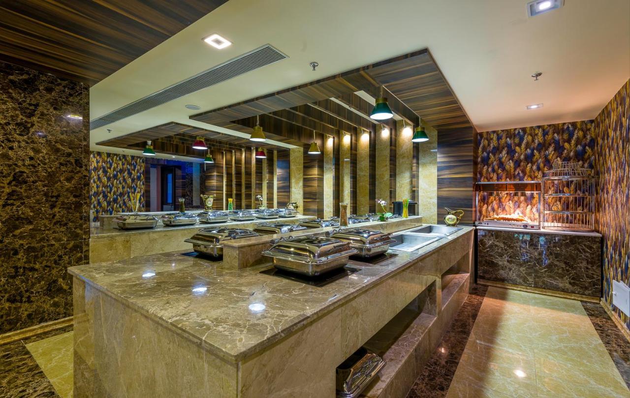 Clarion Inn Jaipur Kukas Esterno foto